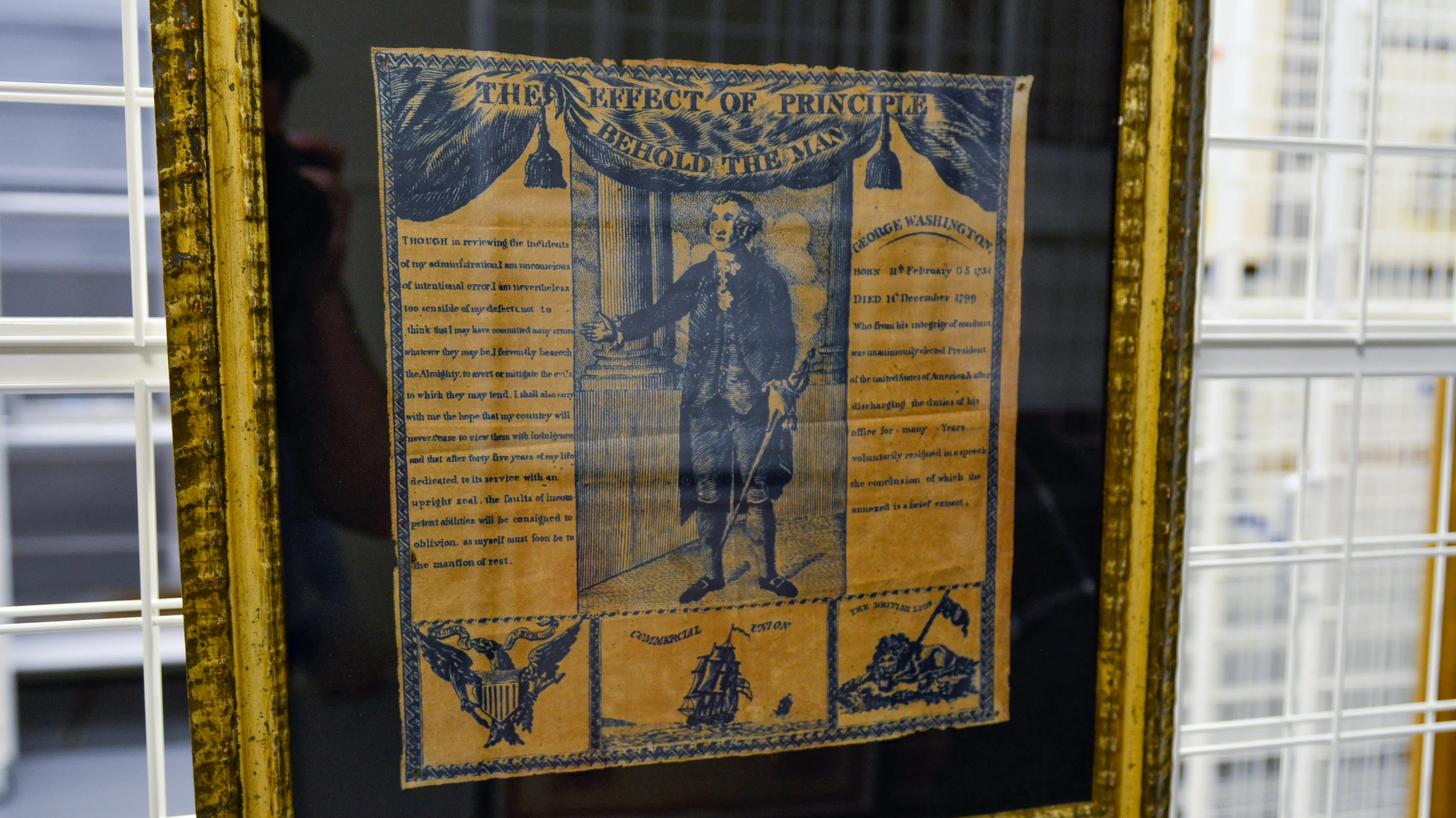 This handkerchief features images of Washington, an American eagle, a British lion, and a commercial ship, perhaps all meant to promote trade between the two countries.
