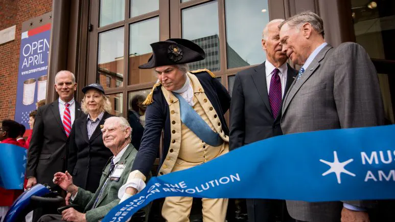 Photo of the ribbon cutting of the Museum's opening