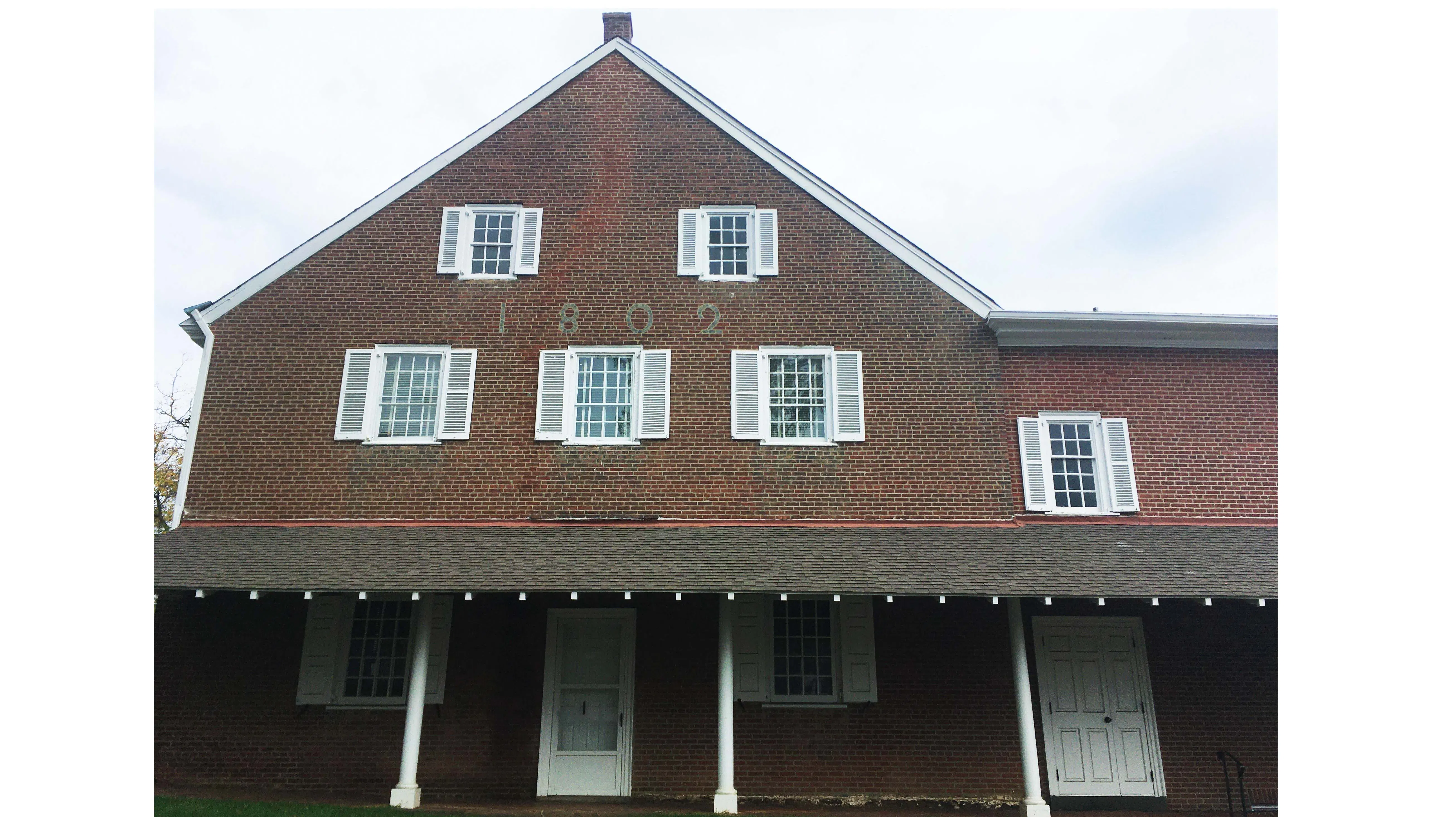Photograph of Moorestown Friends Meetinghouse