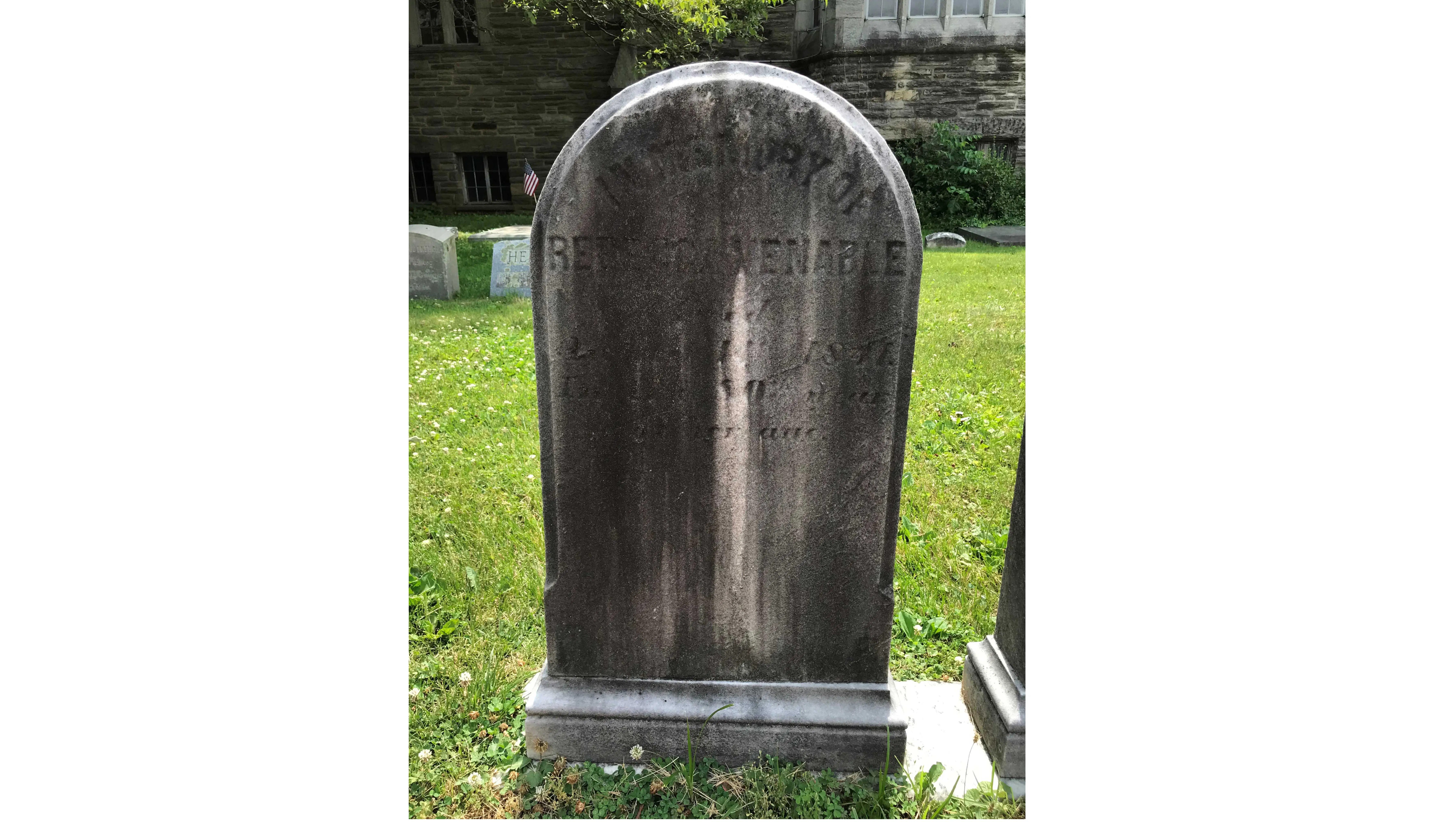 Photo of Rebecca Venable's gravestone